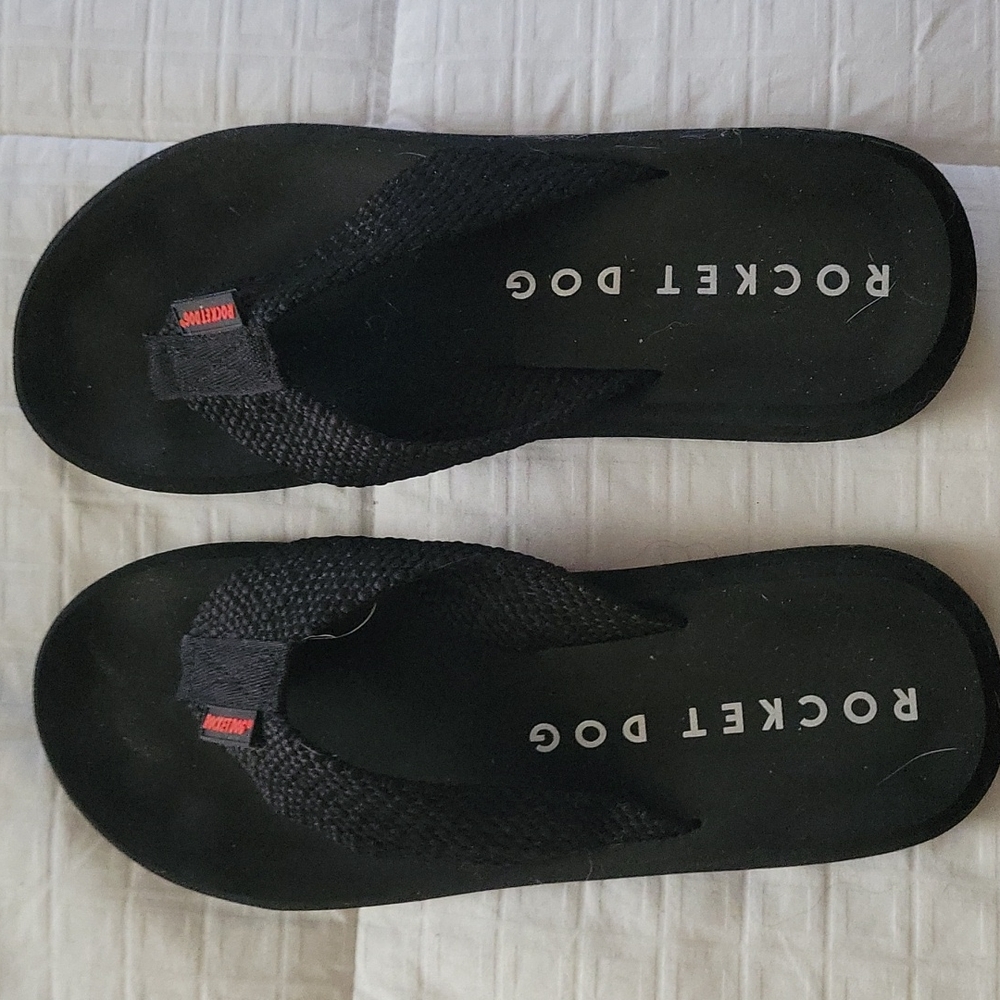 Black flip-flops